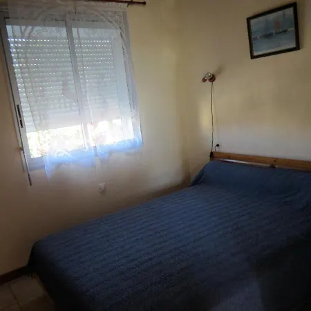 Climatise T3 St Pierre La 1 Er Etage, 4 Pers Apartment